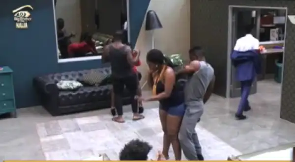 !8+ VIDEO: TTT & Bisola, Bassey & Debbie is Sensual Dance -#BBNaija
